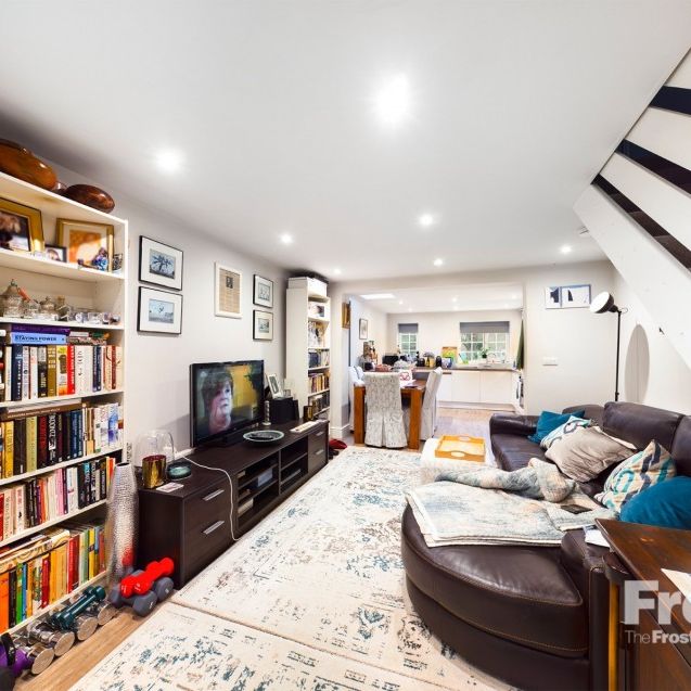 Church Street, Staines-Upon-Thames, Middlesex,TW18 - Photo 1