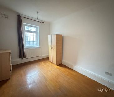 2 Bed Flat, Katherine Road, E7 - Photo 4