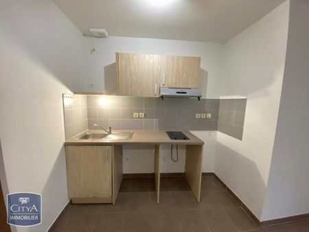 Location Appartement 2 pièces 52m² LA SEYNE SUR MER 83500 - Photo 2