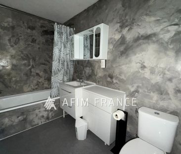 Joli studio meublé au 4? étage d'une résidence sécurisée avec - Photo 6