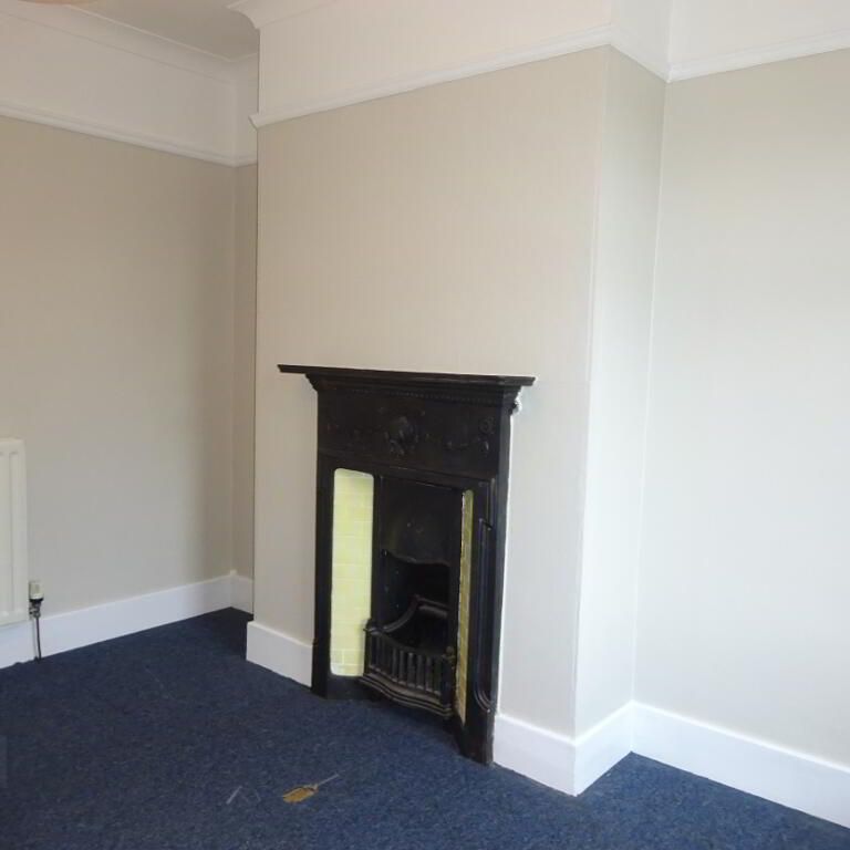 51 Knockbreda Road, Belfast, BT6 0JD - Photo 1