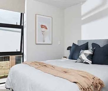 Move in before New Year, and get a weeks FREE rent - Photo 4