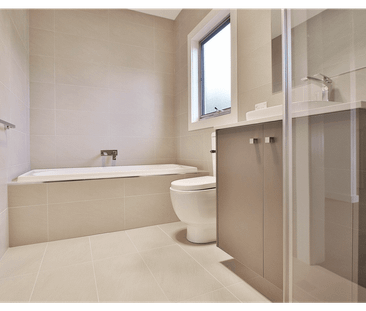 Stylish Townhouse Living - Photo 5