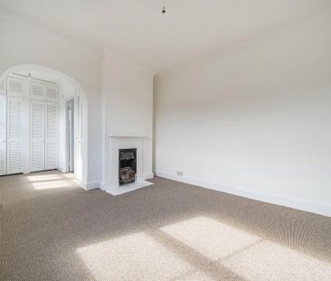 4 bedroom detached house to rent - Photo 4