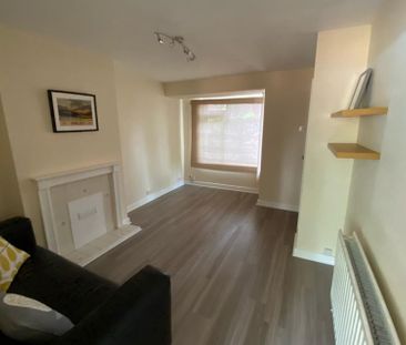 17 Lismore Road, S8 - Photo 1