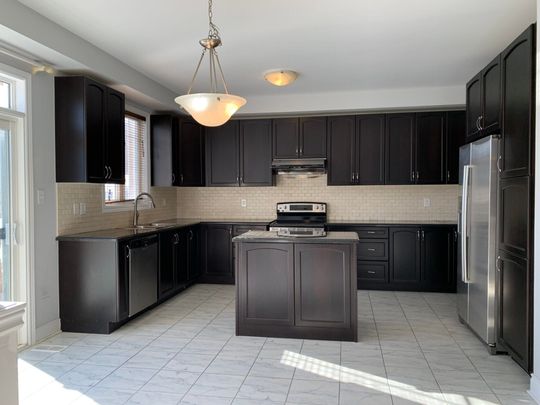 For Lease - 228 Vanda Drive, Vaughan, Ontario - Photo 1