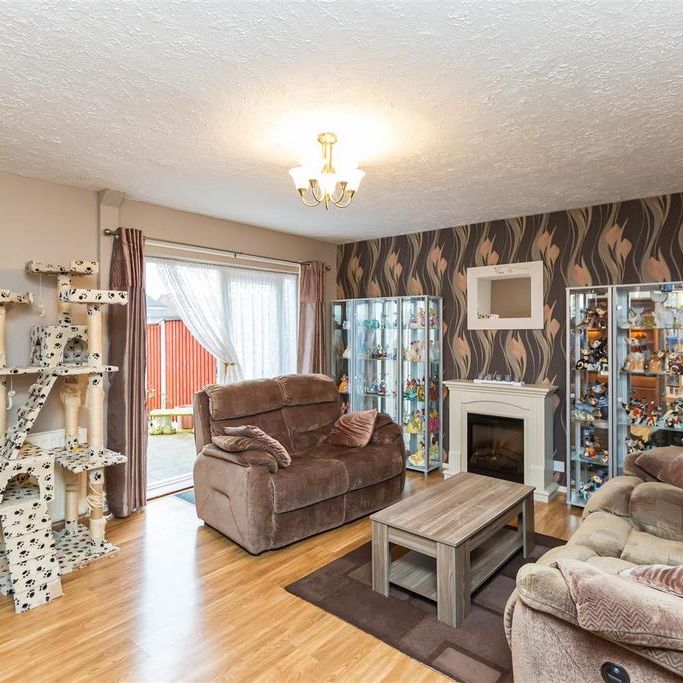 3 bedroom terraced house to rent - Photo 1