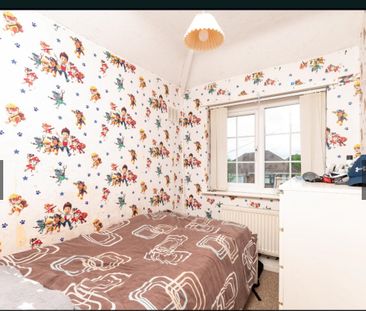 3 Bed Semi-Detached House, Birmingham, B43 - Photo 2