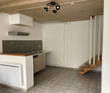 T2 EN DUPLEX AVEC TERRASSE - TARARE - Photo 4