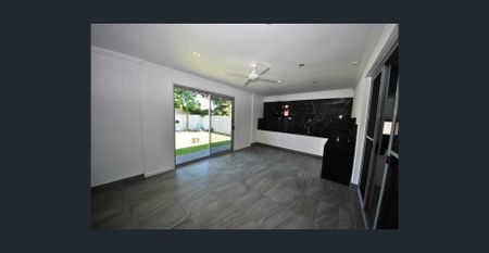 FULL QUALITY FULL BRICK DUPLEX - Photo 3