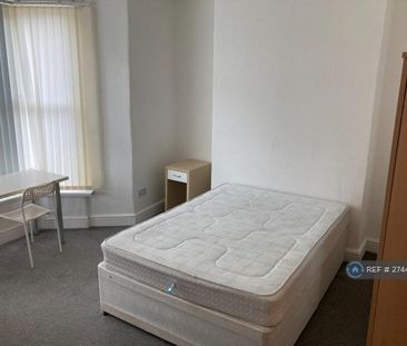 1 bedroom in a house share to rent - Photo 5