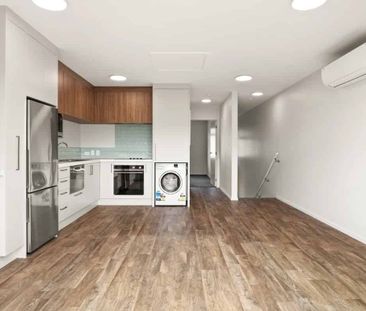 Brand new 1-bedroom apartment - Available now! - Photo 1