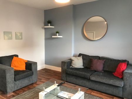 *Central Location**No Deposit**All Bills Included* - Photo 3