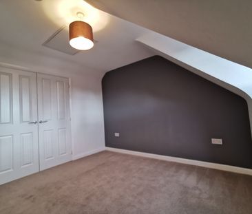 3 bedroom townhouse - Photo 2