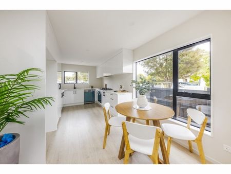 32B Clark Street, Manurewa - Photo 2