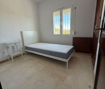 3 room luxury House for rent in Estepona, Spain - Photo 3