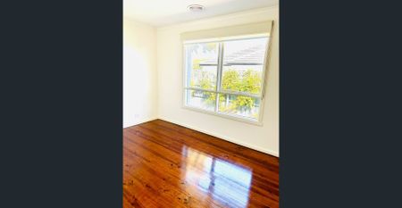 Neat as a Pin! - Photo 4