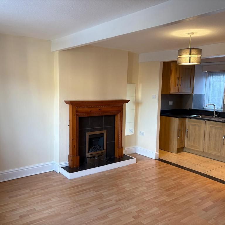 2 bedroom cottage to rent - Photo 1