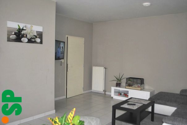 Gelijkvloers appartement te Mol-Ezaart met 2 slaapkamers en een garage. - Foto 1