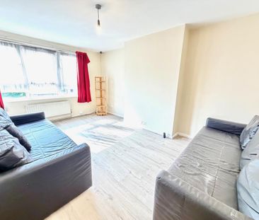 3 bedroom maisonette to rent - Photo 1