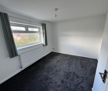 2 bedroom semi-detached house to rent - Photo 4