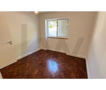 4 room luxury House for rent in Oeiras, Portugal - Photo 5