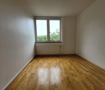 Rubingatan, Västra Frölunda - Photo 1