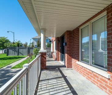 For Lease - 2 Yang Street, Richmond Hill, Ontario - Photo 3