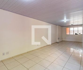 Casa para alugar com 250m², 6 quartos e 2 vagas - Foto 3