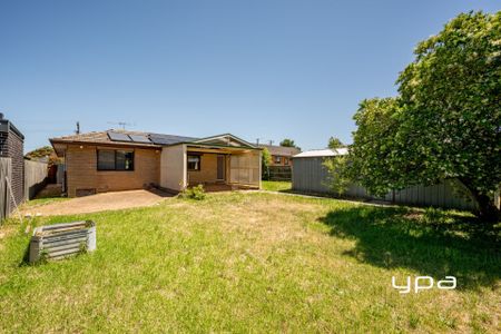 Charming, Comfortable & Convenient - Photo 4