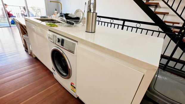 65 crystal petersham, Sydney - Photo 1