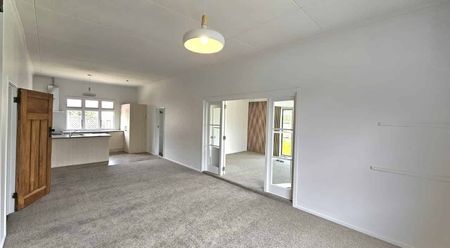 Fitzroy - 3 Bedrooms - Photo 3