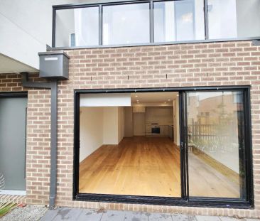 “High qulity finished townhosue for rent” - Photo 6