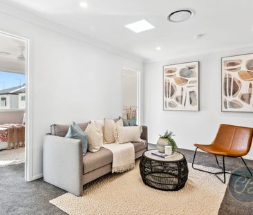 Hamptons Style Living - Photo 2