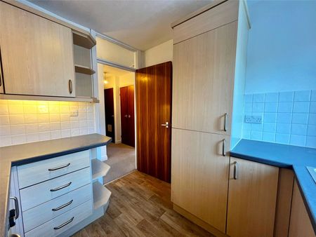 2 bedroom apartment to rent - Photo 5