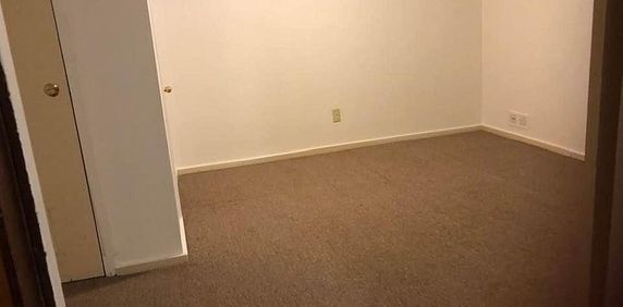 For Lease - 109 Rodda Boulevard Unit# Lower, Toronto, Ontario - Photo 2