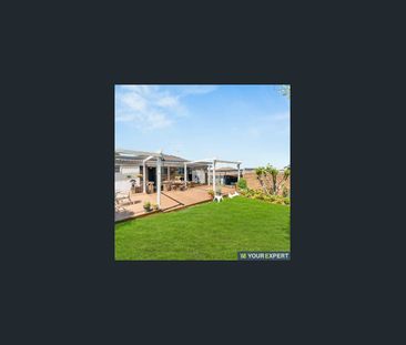 Prime Location, Spacious Family Living & Everyday Convenience - Photo 3