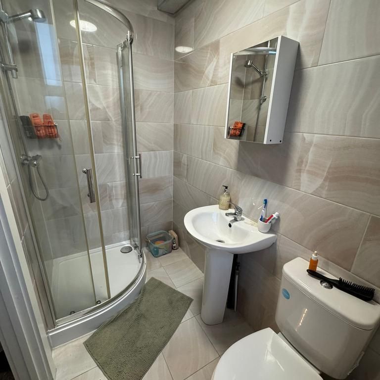 3 bedroom flat to rent - Photo 1