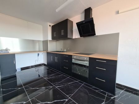 Location Appartement 3 pièces 77m² AGEN 47000 - Photo 3