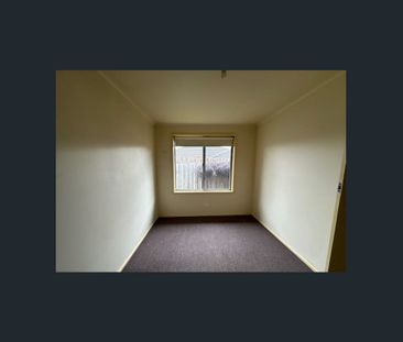 Easy access to freeway - Photo 6