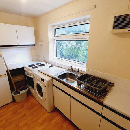 Leahurst Crescent - Photo 4