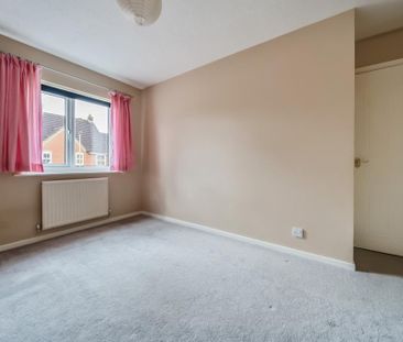 3 bedroom link detached house to rent - Photo 2