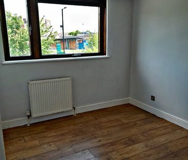 1 Bed Flat, Southwark Park Road, SE16 - Photo 6