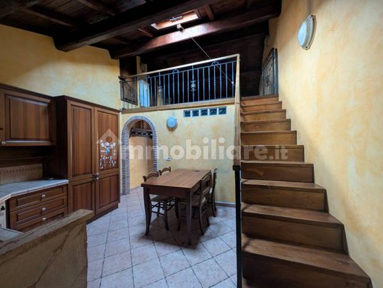 Bilocale piazza Vittorio Buttaroni 17, Centro Storico, Genzano di Roma - Photo 1