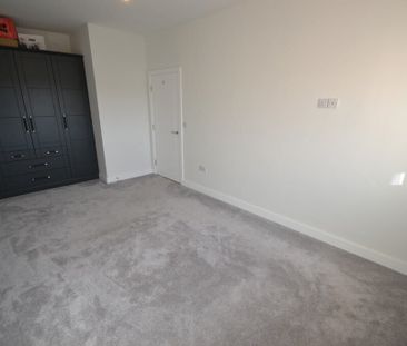 High Street, Bawtry, Doncaster - Photo 1