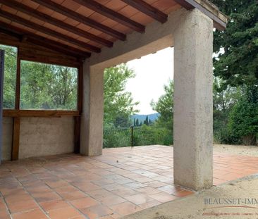 Location Appartement 1 pièce 34m² LE BEAUSSET 83330 - Photo 5