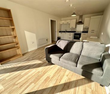 2 bedroom apartment to rent - Photo 3