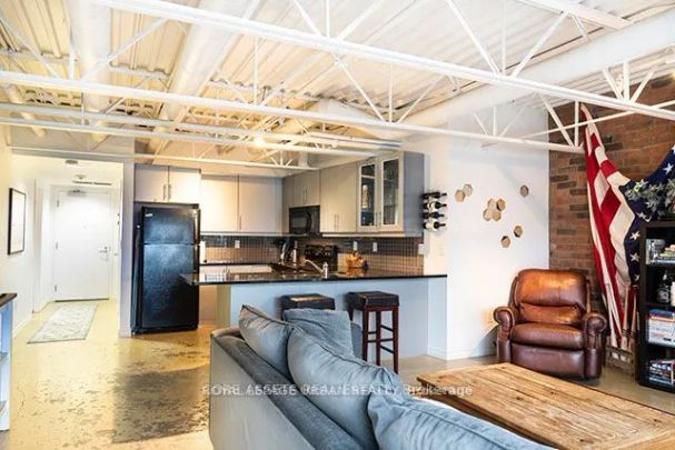 483 Queen Street #4A - Photo 1