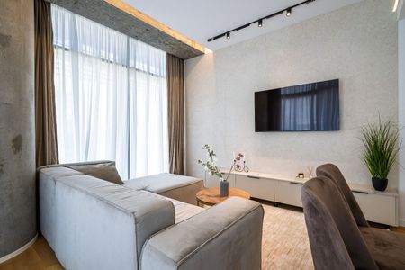 3-Room Apartment for Rent // Up-site // Parking Included // Spa - Photo 2
