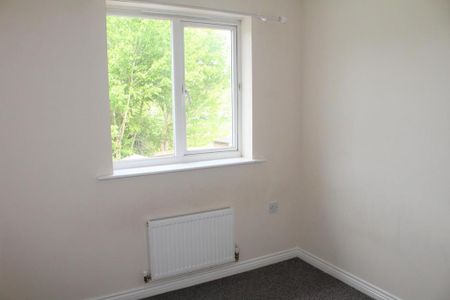 4 bedroom detached house to rent - Photo 4